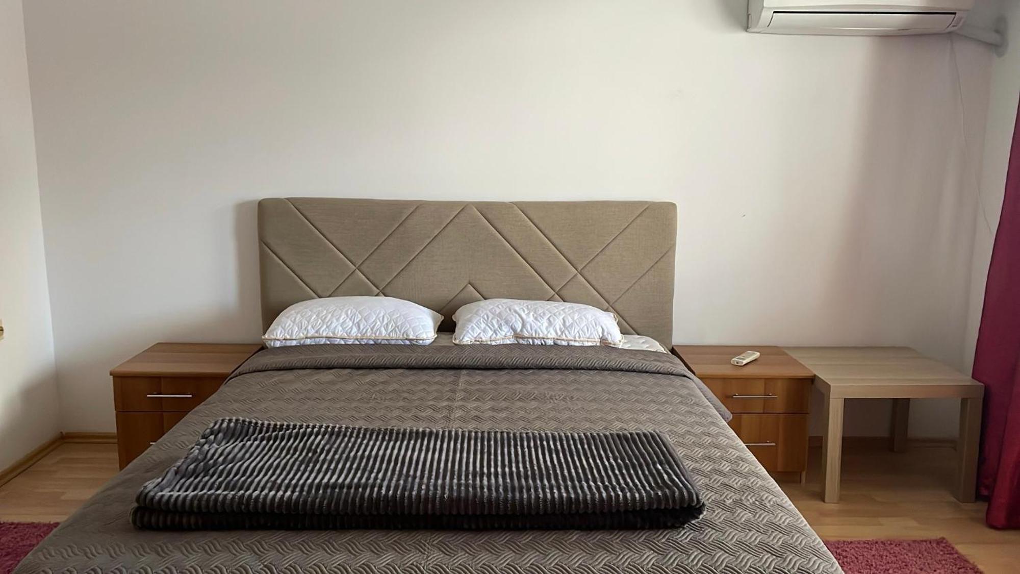 Bt Lux Apartment 2 Skopje Luaran gambar