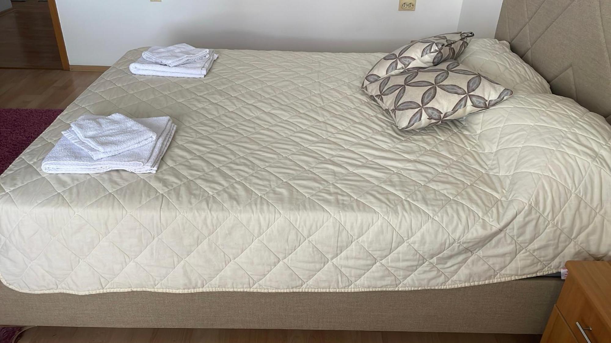Bt Lux Apartment 2 Skopje Luaran gambar