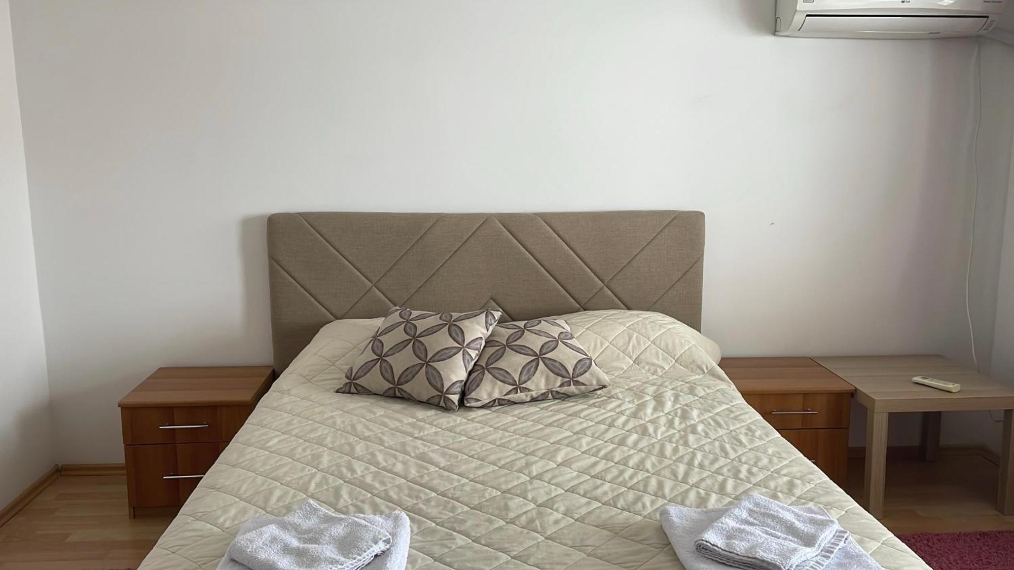 Bt Lux Apartment 2 Skopje Luaran gambar